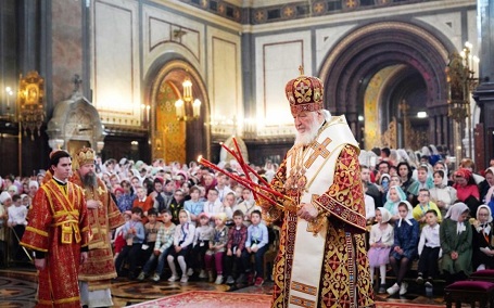 „Дjечја“ Патријарашка Литургија у храму Христа Спаситеља у Москви